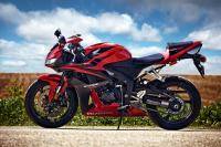 Мотоциклы: Что лутшу брать Honda CBR600 или Yamaha Fazer