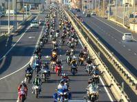 Автомобили ГАЗ: Акция протеста  против введения прав на скутеры 50куб